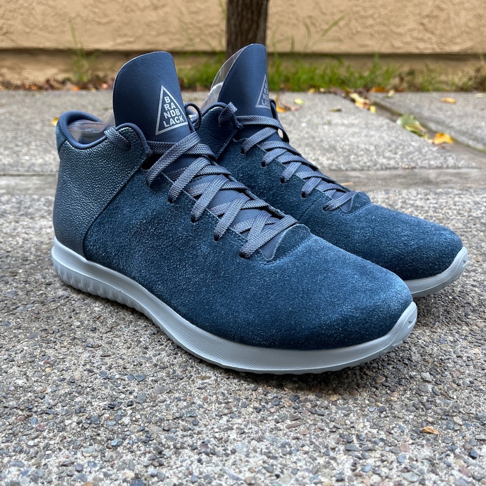 New Brandblack Midtop Suede Boot Mens 9